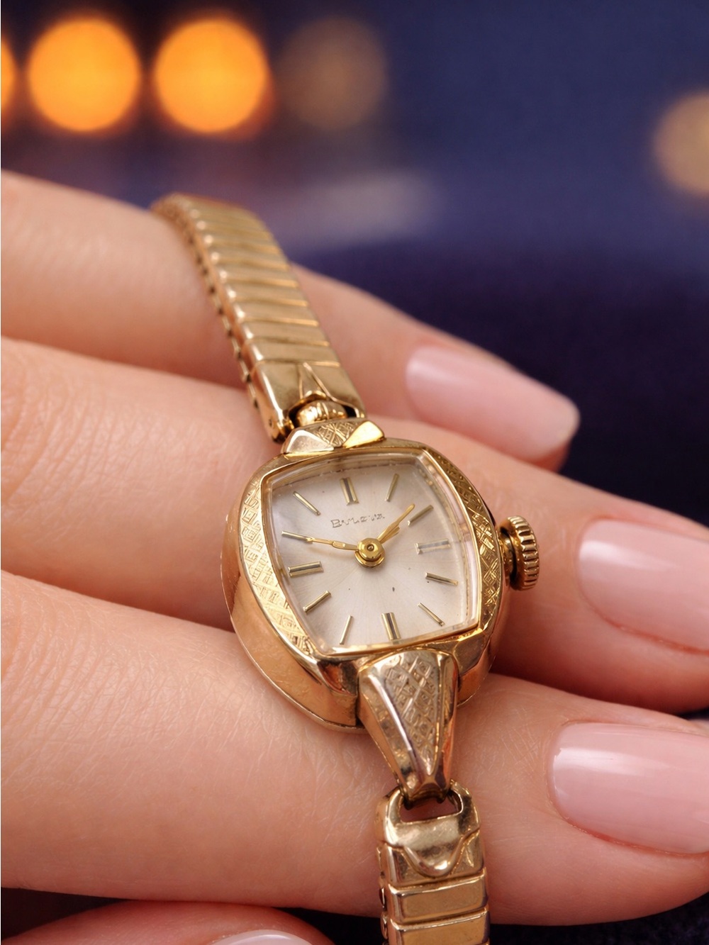 Estate Swiss Bulova Ladies Watch • 10K Gold Bezel • VTG Gold Bracelet Timepiece - Picture 2 of 6